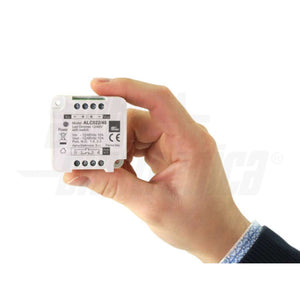 Dimmer led tripla tensione installato in scatola 503