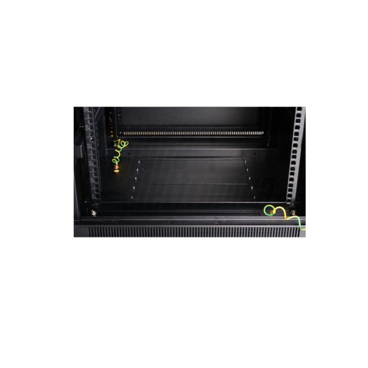 Armadio rack 19 pollici 32 unità 600x800 - Interno